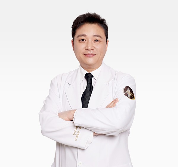 Direktur Utama Hwang Ho Hyundai Aesthetics